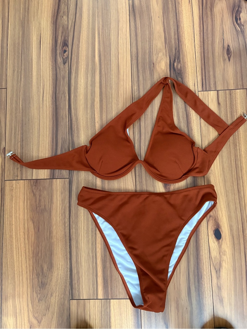 SHEIN Rust Ribbed Underwire Bikini Set